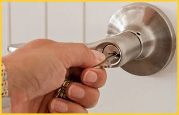 Exclusive Locksmith Service Pasadena, TX 713-470-0741 - 16-emergency-unlock